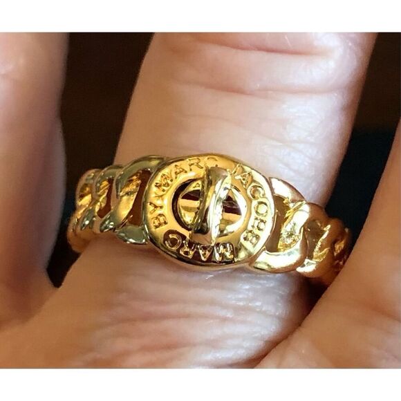 MARC by MARC JACOBS - NWT “Katie” Turnlock Chain Fashion Ring. Sz S-M (5-6) - Picture 9 of 16